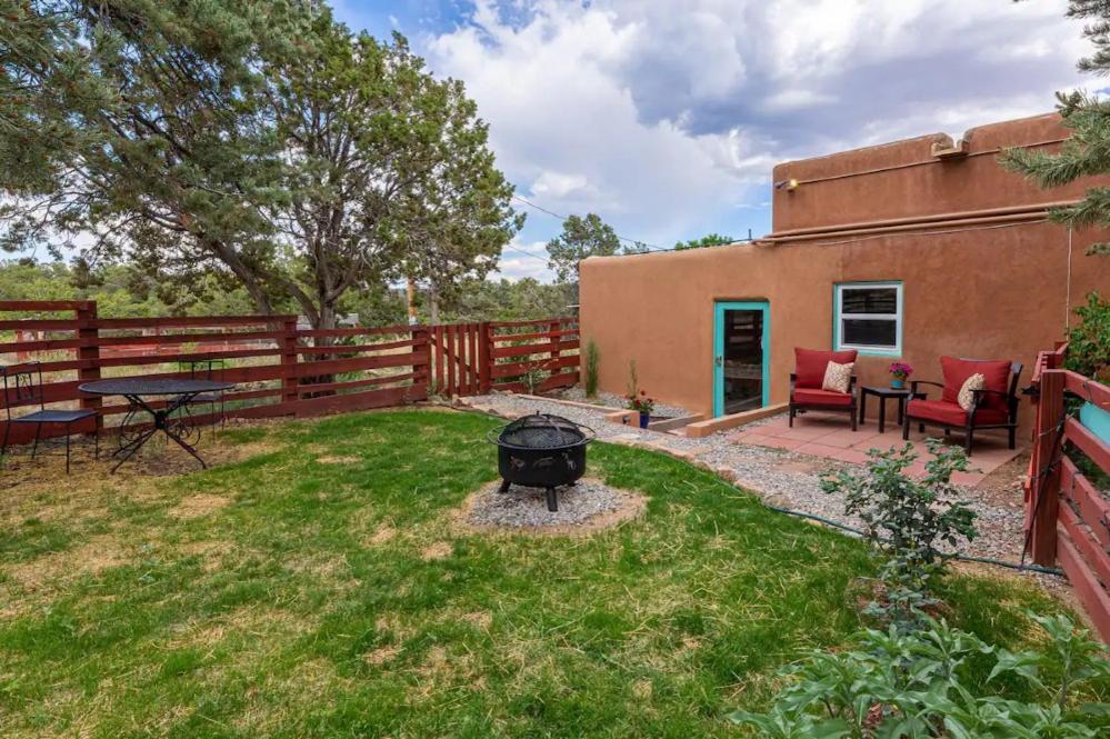 Canada de los Alamos Pet Friendly Pinon Heaven Bed & Breakfast エクステリア 写真