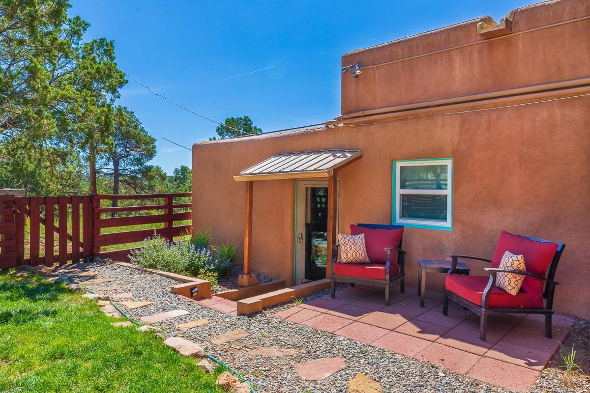 Canada de los Alamos Pet Friendly Pinon Heaven Bed & Breakfast エクステリア 写真