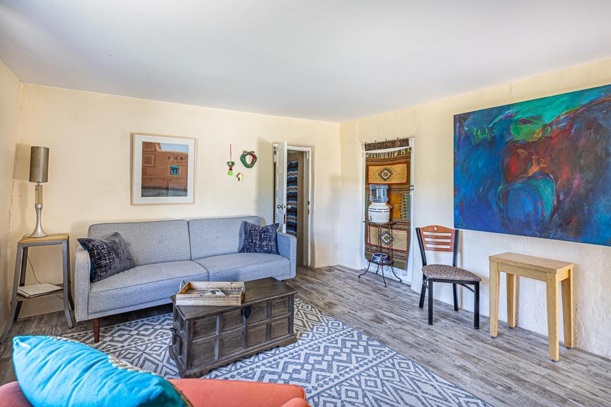 Canada de los Alamos Pet Friendly Pinon Heaven Bed & Breakfast エクステリア 写真